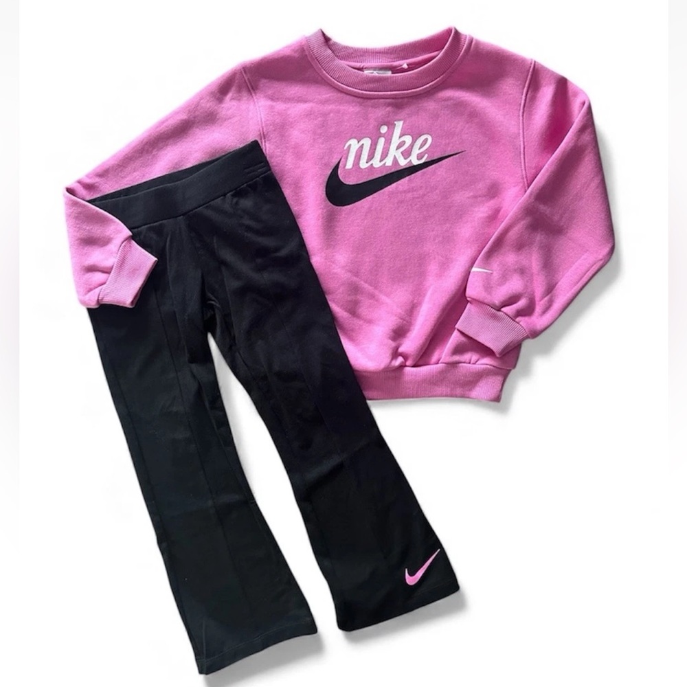 Nike Pink Crewneck Sweatshirt and Flared Black Pants Set Girls Size 2T NWT